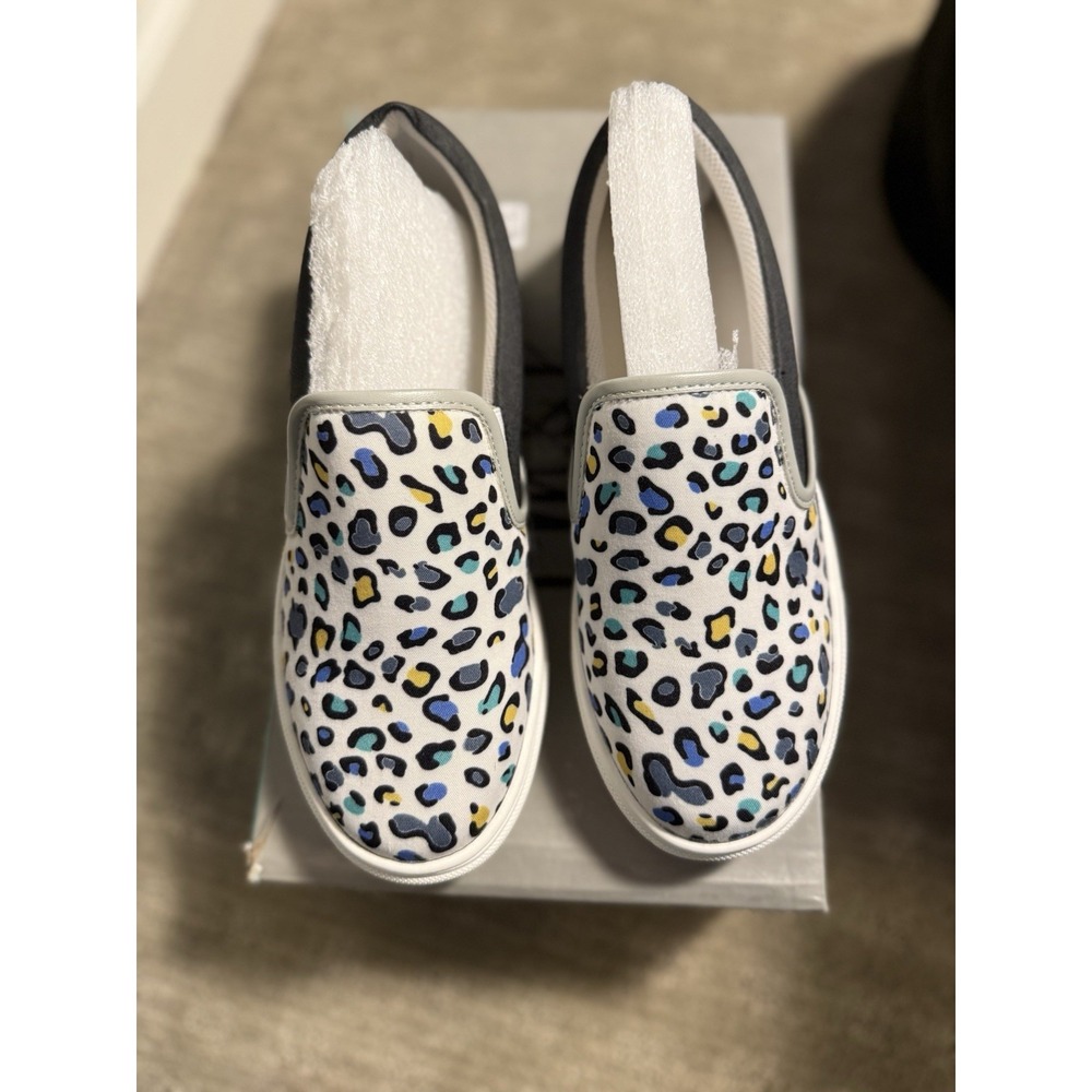 TM&J Women's Slip On Blue Black Yellow‎ Cheetah Design Size 6.5